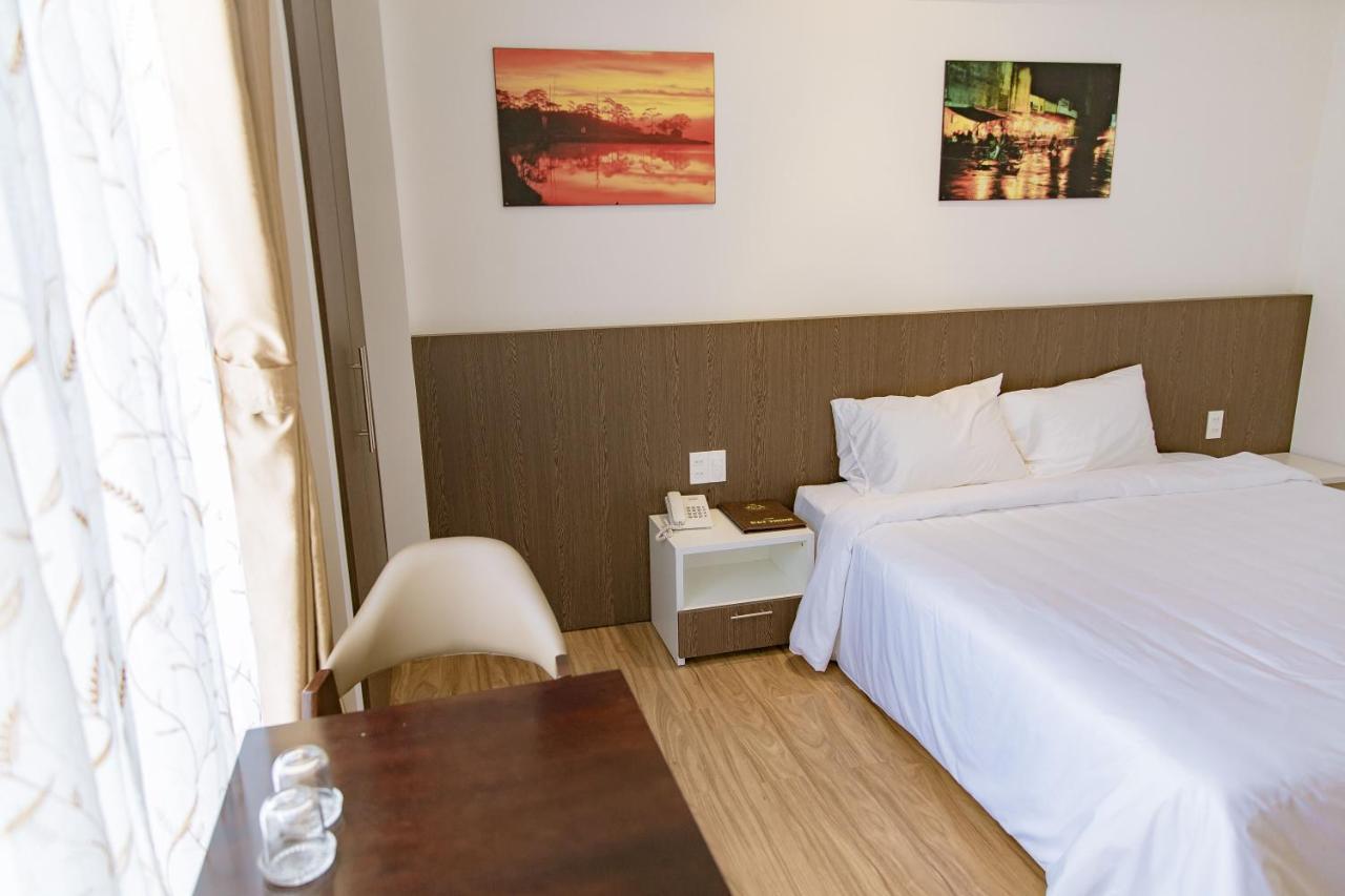 Hotel Khách Sạn Đạt Thịnh Dalat Exterior foto